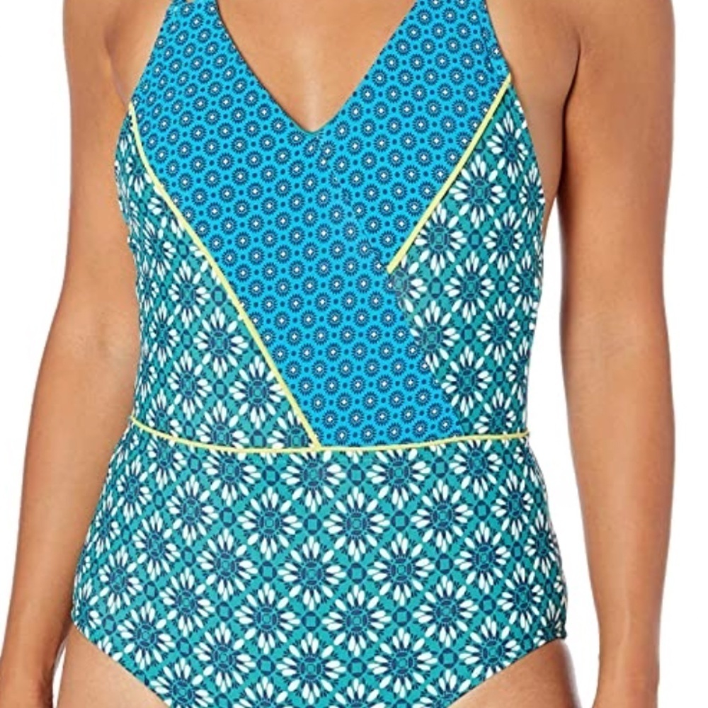 NWT Cole of California Tile Print Bathing Suit 10